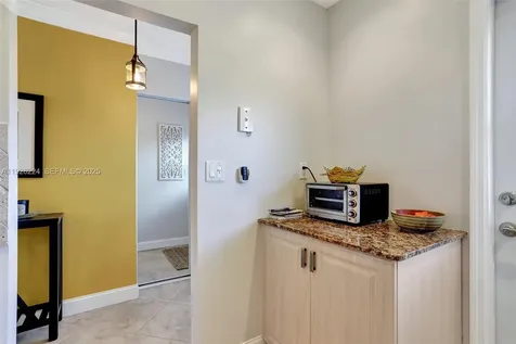4806 NW 36th Street Lauderdale Lakes FL 33319