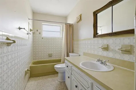 10551 SW 27th Street Miami FL 33165