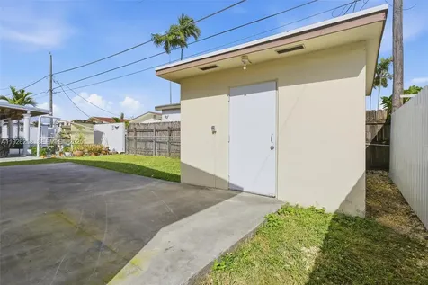 10551 SW 27th Street Miami FL 33165