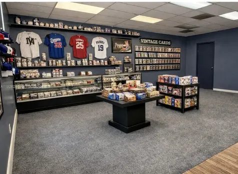 1020 NW 1st Court Hallandale Beach FL 33009