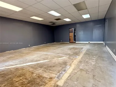 1020 NW 1st Court Hallandale Beach FL 33009