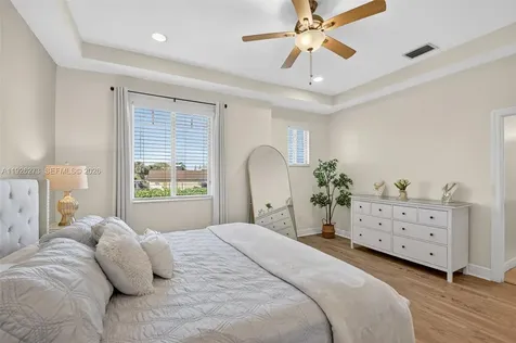 418 N Federal Highway Lake Worth FL 33460