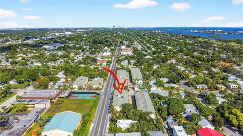 418 N Federal Highway Lake Worth FL 33460