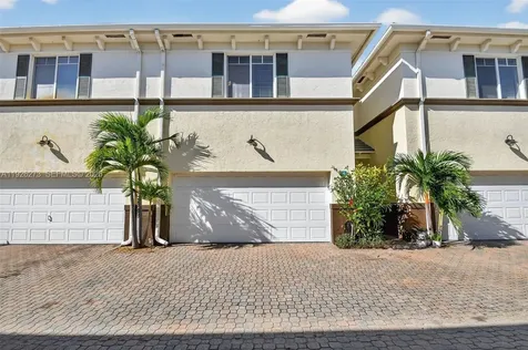 418 N Federal Highway Lake Worth FL 33460