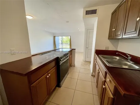 7250 SW 94th Place Miami FL 33173
