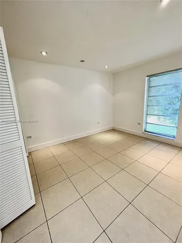 7250 SW 94th Place Miami FL 33173