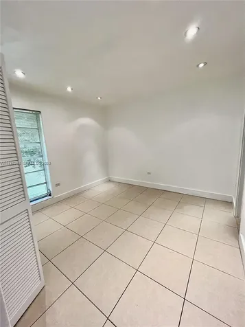 7250 SW 94th Place Miami FL 33173