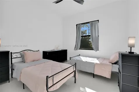 2250 10th Terrace Lehigh Acres FL 33936
