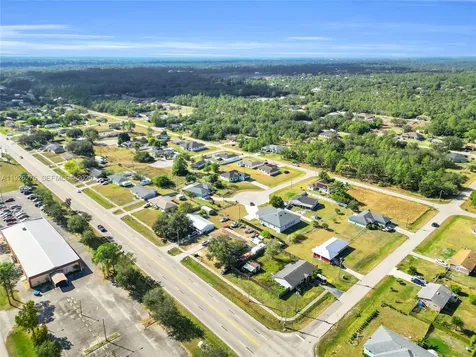 2250 10th Terrace Lehigh Acres FL 33936