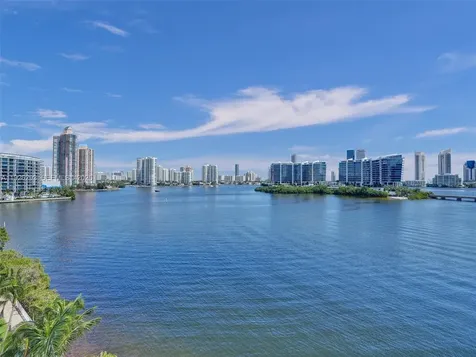 3201 NE 183rd Street Aventura FL 33160