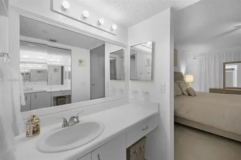 900 SW 142nd Avenue Pembroke Pines FL 33027