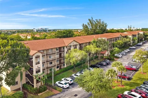 900 SW 142nd Avenue Pembroke Pines FL 33027