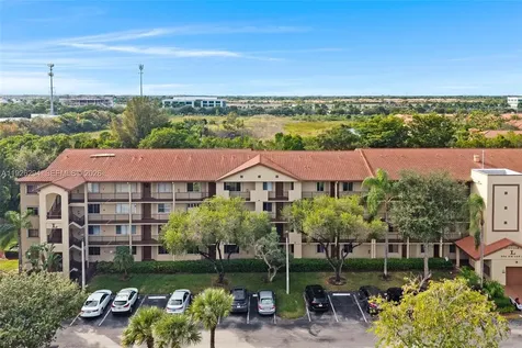900 SW 142nd Avenue Pembroke Pines FL 33027
