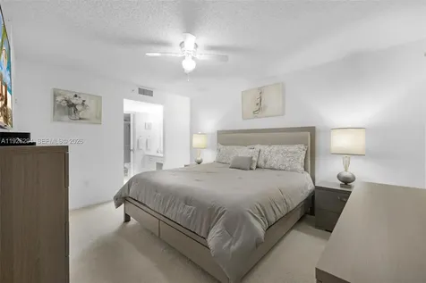 900 SW 142nd Avenue Pembroke Pines FL 33027