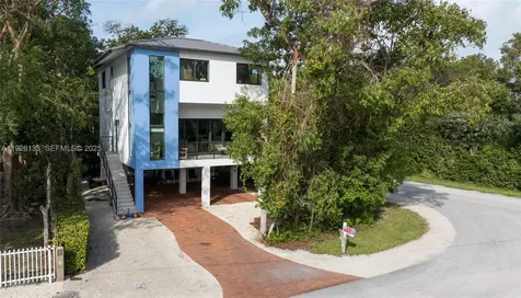 669 Colson Drive Key Largo FL 33037