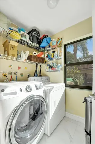 3071 Perriwinkle Circle Davie FL 33328