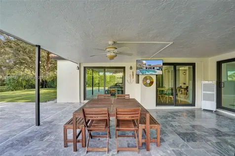 3071 Perriwinkle Circle Davie FL 33328