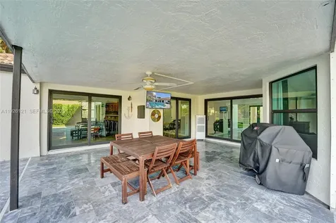 3071 Perriwinkle Circle Davie FL 33328