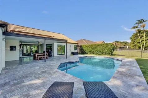 3071 Perriwinkle Circle Davie FL 33328