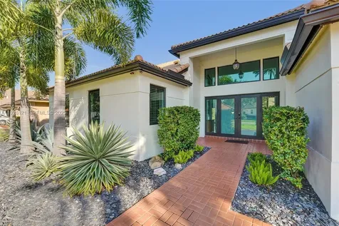 3071 Perriwinkle Circle Davie FL 33328
