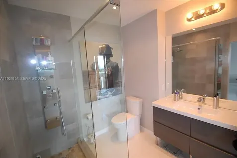 800 West Avenue Miami Beach FL 33139