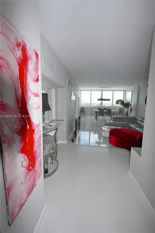 800 West Avenue Miami Beach FL 33139