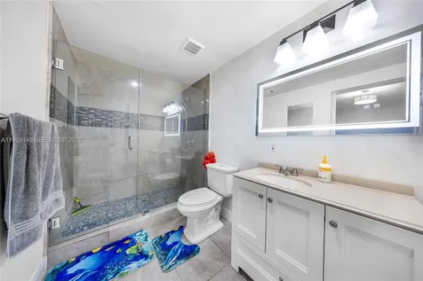 4660 E 4th Avenue Hialeah FL 33013