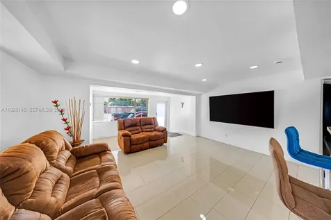 4660 E 4th Avenue Hialeah FL 33013