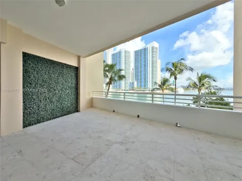 848 Brickell Key Drive Miami FL 33131