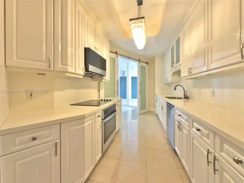 848 Brickell Key Drive Miami FL 33131