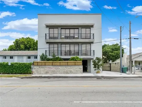 1053 NW 29th Street Miami FL 33127