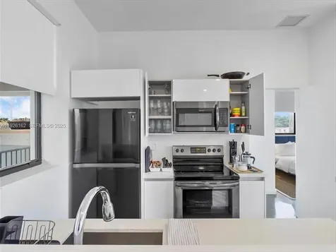 1053 NW 29th Street Miami FL 33127