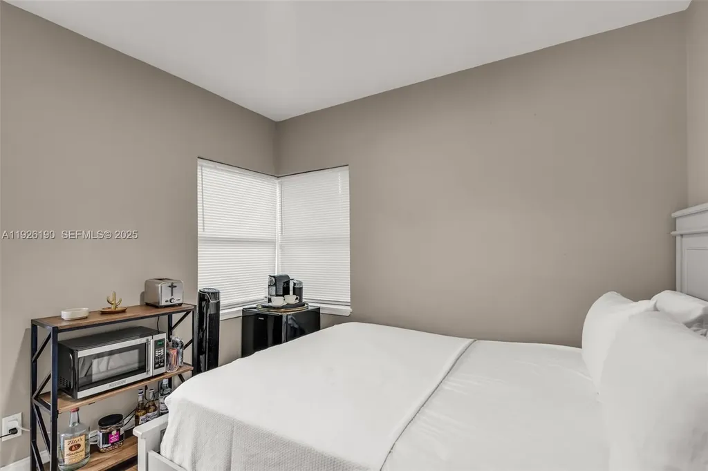 1100 NW 7th Avenue Fort Lauderdale FL 33311