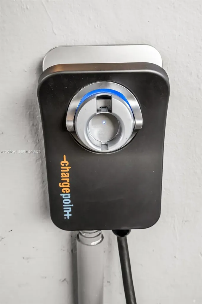 1100 NW 7th Avenue Fort Lauderdale FL 33311