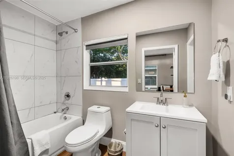 1100 NW 7th Avenue Fort Lauderdale FL 33311