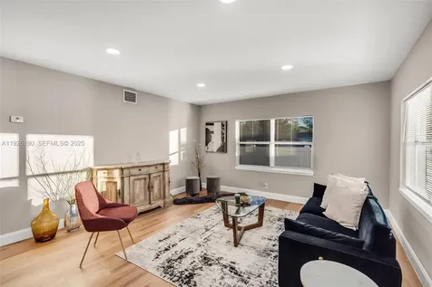 1100 NW 7th Avenue Fort Lauderdale FL 33311