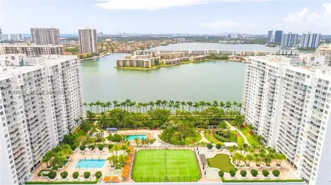 2801 NE 183rd Street Aventura FL 33160