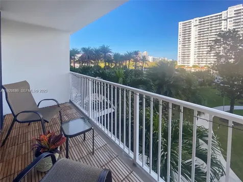2801 NE 183rd Street Aventura FL 33160