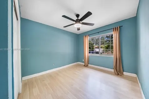 12995 NE 5th Avenue Miami FL 33161