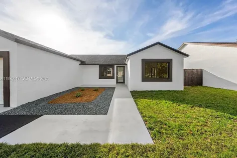 13338 SW 113th Place Miami FL 33176