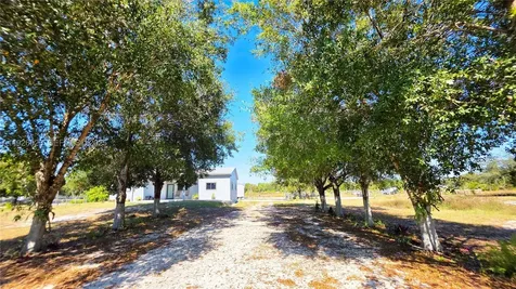 527 Perimeter Road Clewiston FL 33440