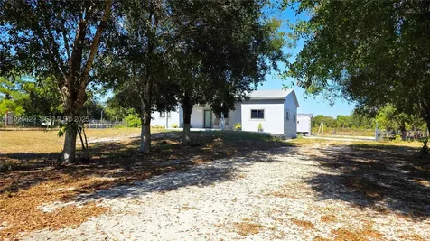 527 Perimeter Road Clewiston FL 33440