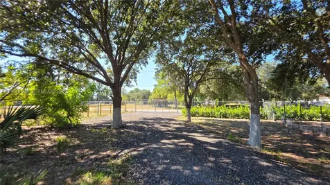 527 Perimeter Road Clewiston FL 33440