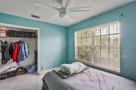 8113 Rose Marie Circle Boynton Beach FL 33472