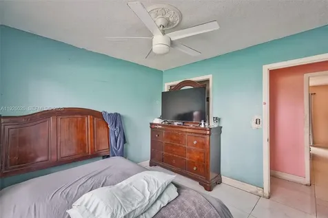 8113 Rose Marie Circle Boynton Beach FL 33472