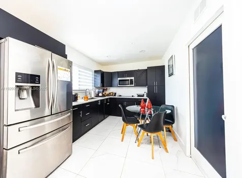 9365 SW 44th Street Miami FL 33165