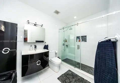 9365 SW 44th Street Miami FL 33165
