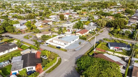 9365 SW 44th Street Miami FL 33165