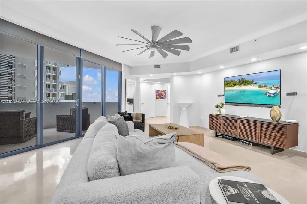 333 Las Olas Way Fort Lauderdale FL 33301