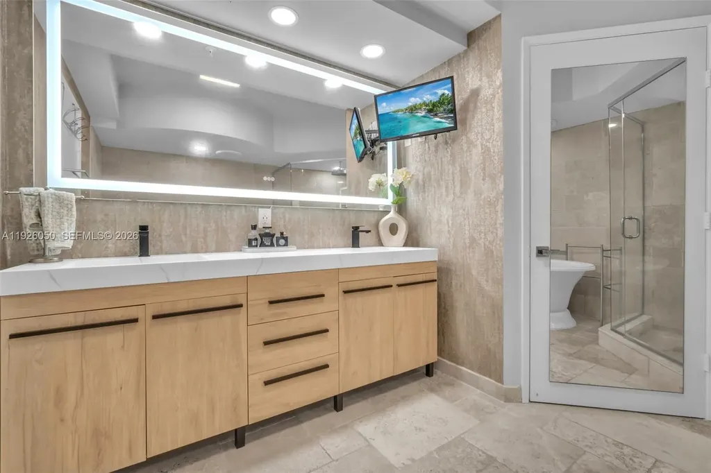 333 Las Olas Way Fort Lauderdale FL 33301